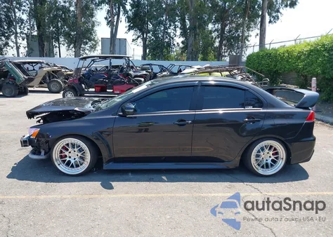 2015 Mitsubishi Lancer Evolution Gsr z USA, uszkodzony, nr VIN JA32W8FV3FU008103